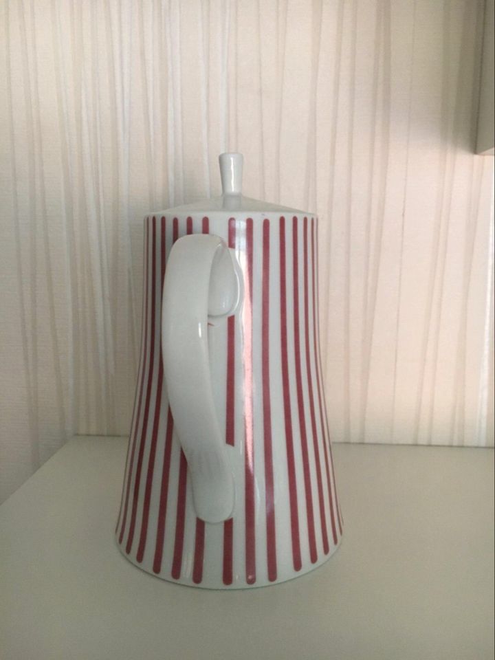 Vintage Kaffeekanne Kanne von Melitta rot weiß gestreift in Garbsen