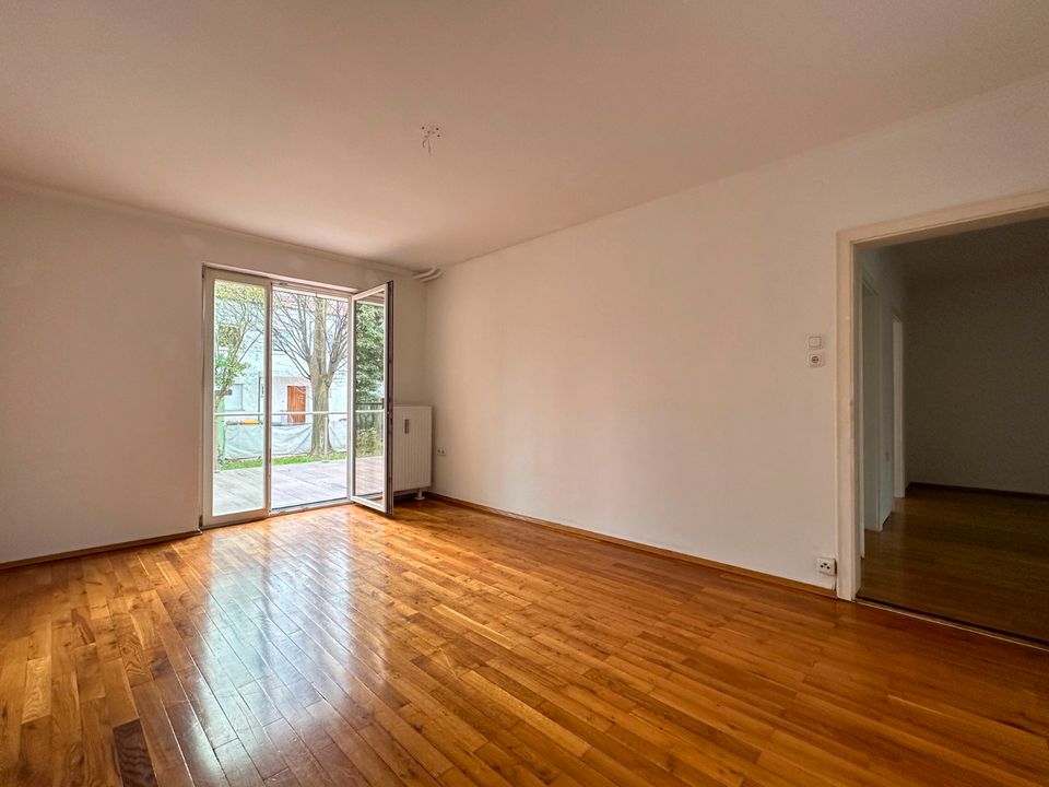 Charmante 3-ZKB-Terrassenwohnung *mit Einbauküche, Terrasse und Garten in Augsburg