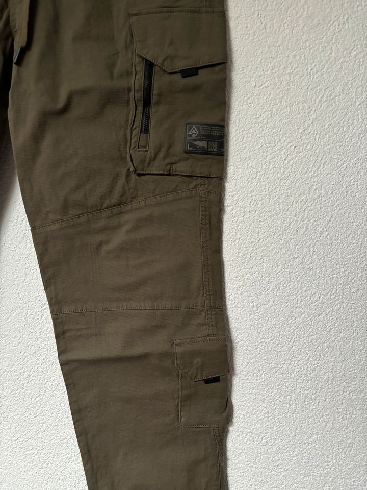 Pull&Bear Cargo Hose Herren, Größe XXL in Freiburg im Breisgau