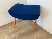 #A DDR Mid Century Polsterhocker Sitzhocker blau Stoffbezug 60er Sachsen - Burgstädt Vorschau