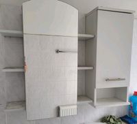 Badezimmer Spiegelschrank und Hängeschrank weiß zu verschenken Buchholz-Kleefeld - Hannover Groß Buchholz Vorschau