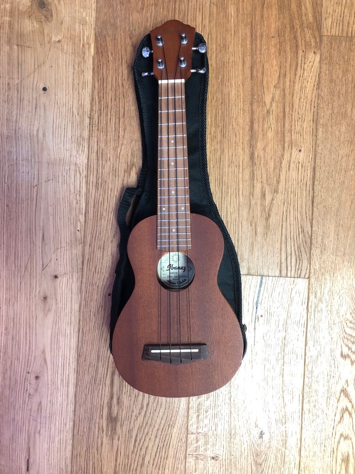 Ibanez UKS10 Ukulele in Hauzenberg