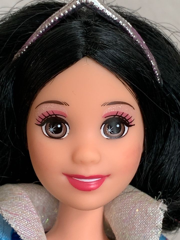 Mattel Disney Barbie Puppe Schneewittchen Prinzessin 7 Zwerge in Berlin