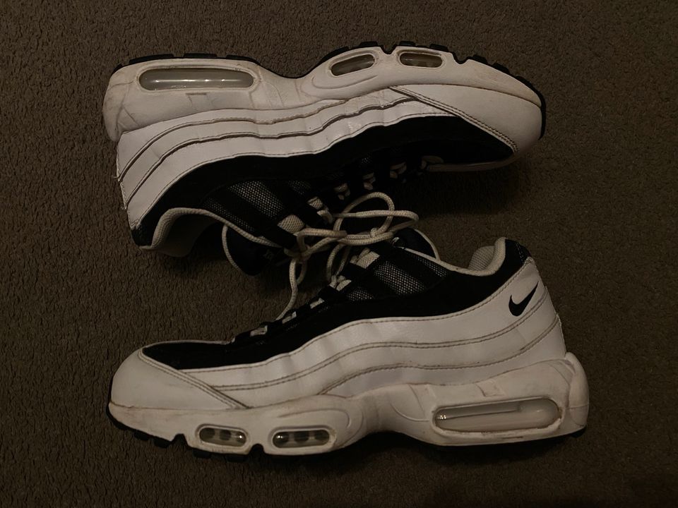 Nike Air Max 95 Airmax 95 Turnschuhe Laufschuhe in Vöhringen