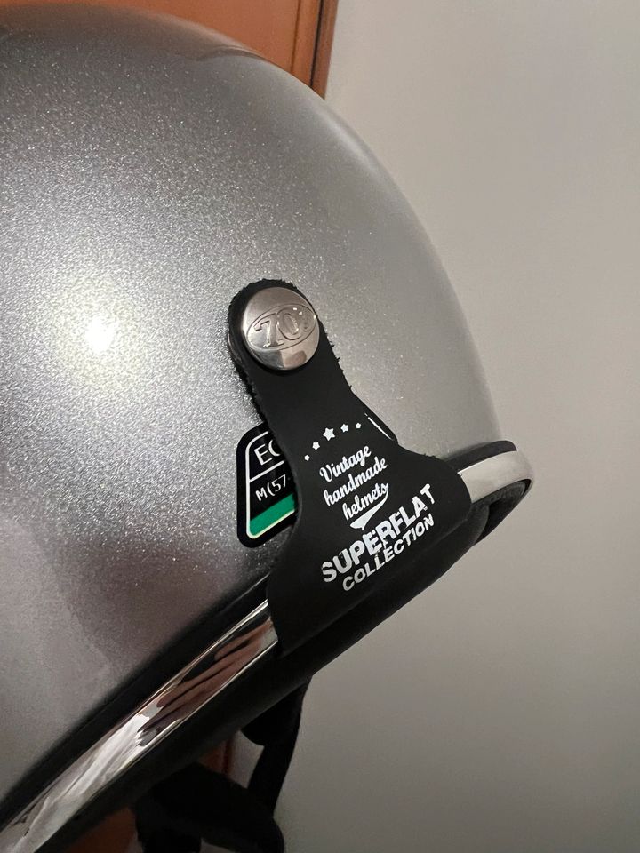 Helm Vespa 70s Silber Größe M neu in Rödermark