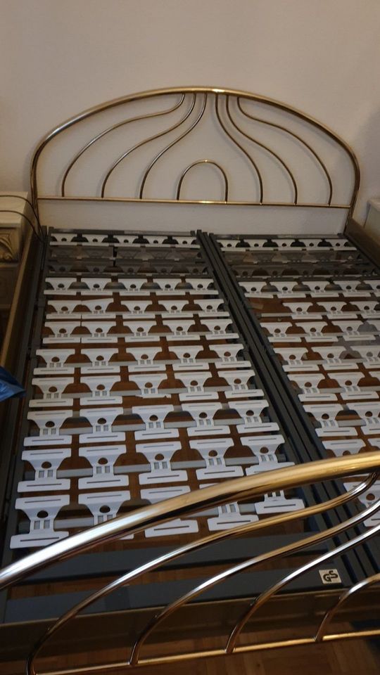 Messingbett Bett 160 x 200 inklusive hochwertigem Lattenrost in Neuenrade