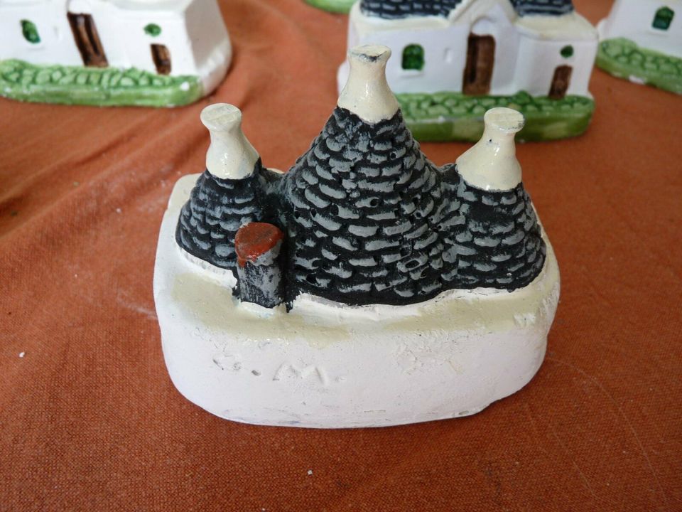 Italien Souvenir - 1 Haus - bemalt - 10cm x 7cm x 8,5cm hoch in Bonndorf