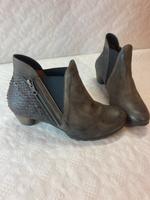 Think! Stiefeletten GR 39 1/2  Farbe grau mit Reißverschluss Niedersachsen - Salzgitter Vorschau