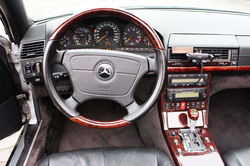 Mercedes-Benz SL 500 5.0 V8 1.Hd. Sehr gepflegt Dt. KFZ nur 61TKM in Sinn