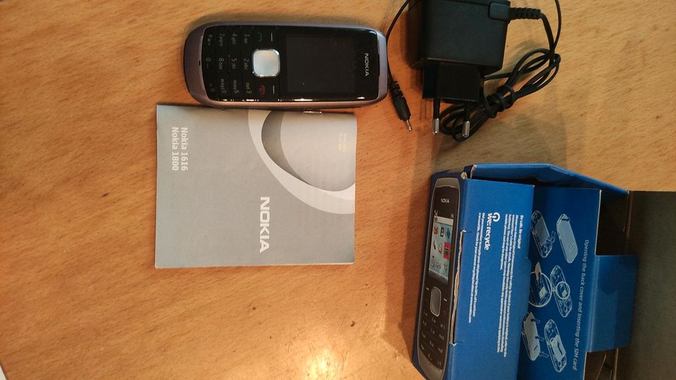 Nokia 1800 Handy original verpackung in Langen (Hessen)