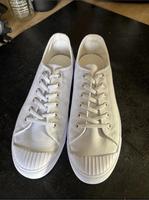 Weiße Schuhe Hessen - Bruchköbel Vorschau