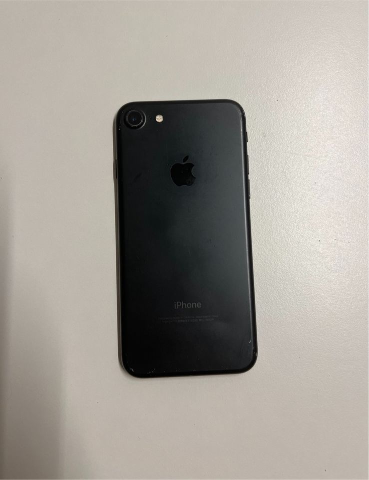 iPhone 7 schwarz wie neu! in Borsdorf