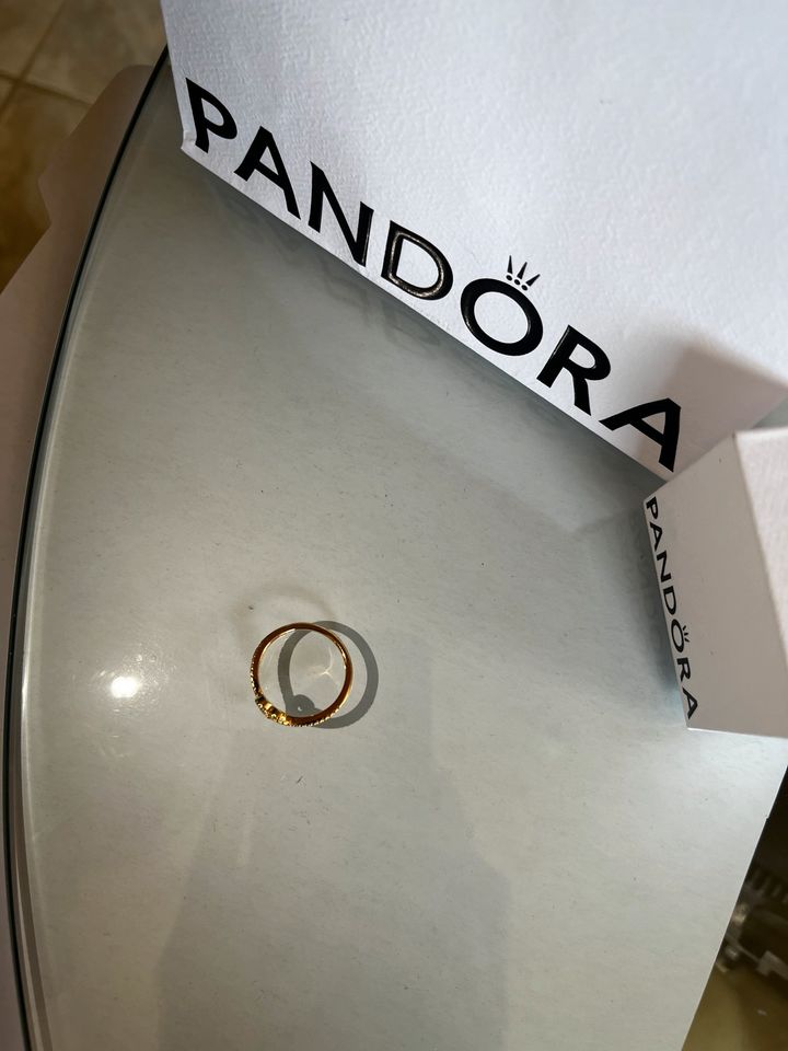 Pandora Ring Gold in Markneukirchen