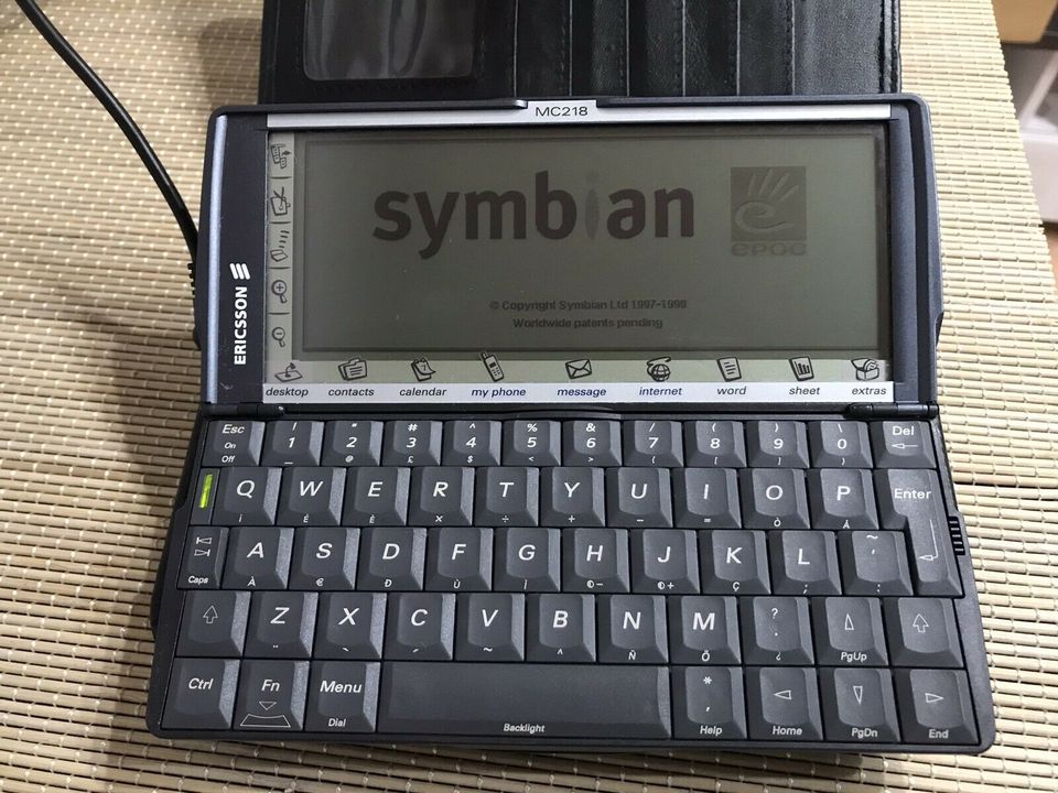 ** Ericsson Mobile Companion MC218 PDA QWERTY Communicator ** in Neuhausen ob Eck