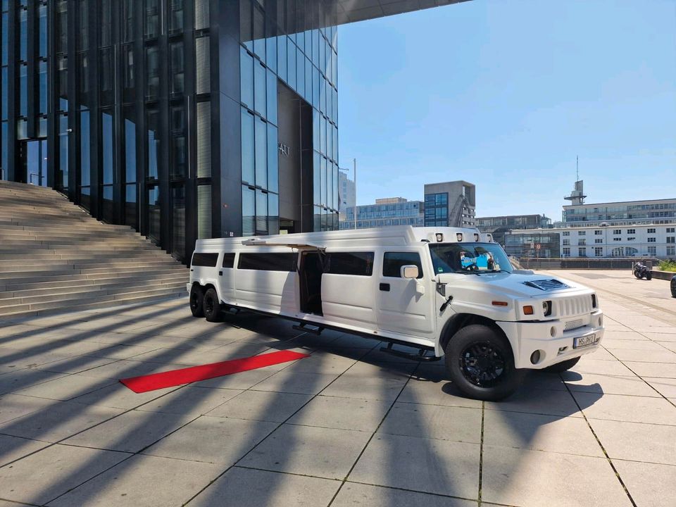 Hummer H2 Deluxe Stretchlimousine Mieten in NRW in Erkelenz