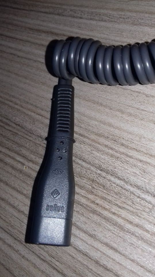 Braun  N16075 Ladekabel/Netzkabel für Rasierer in Voltlage