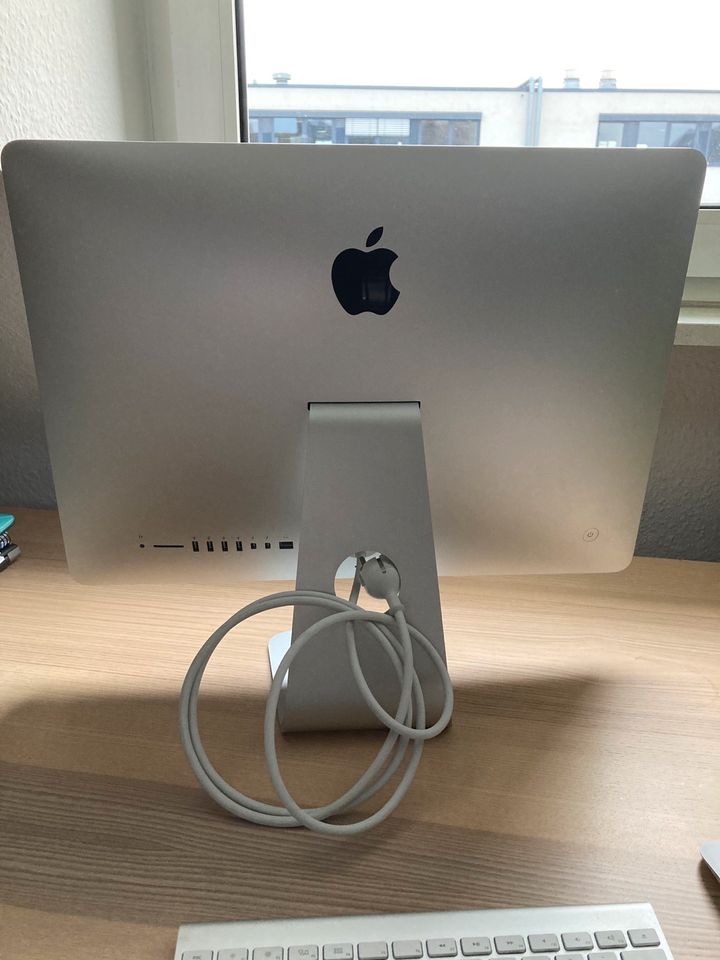Apple iMac 21,5" Modell 2013 in Bonn