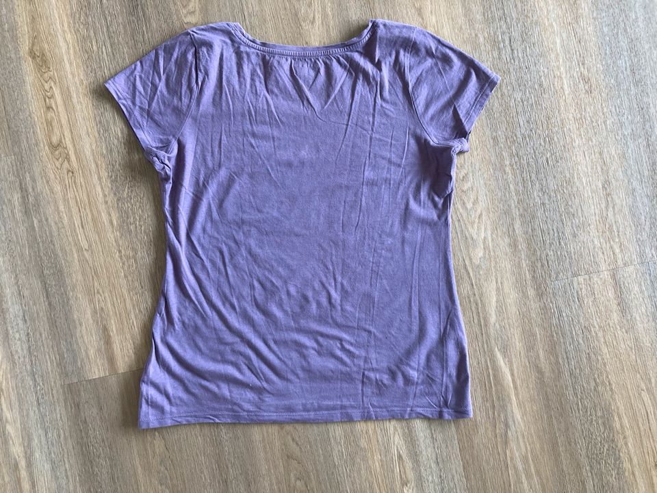 Lilianes T-Shirt von DKNY, Größe L in Forchtenberg