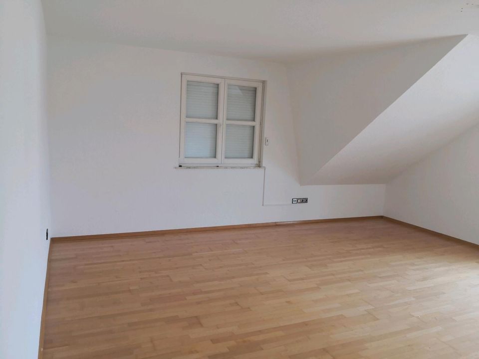 Hochwertige 3 ½ Zimmer Wohnung im 1.OG eines 2 Familien Hauses in Einbeck