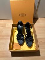 Original TOD‘S Schwarzer Highheel Plateu OVP 320€ Neuhausen-Nymphenburg - Neuhausen Vorschau