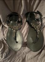 Schwarze neue Sandalen mit Straßsteinen gr 41 Bremen - Blumenthal Vorschau