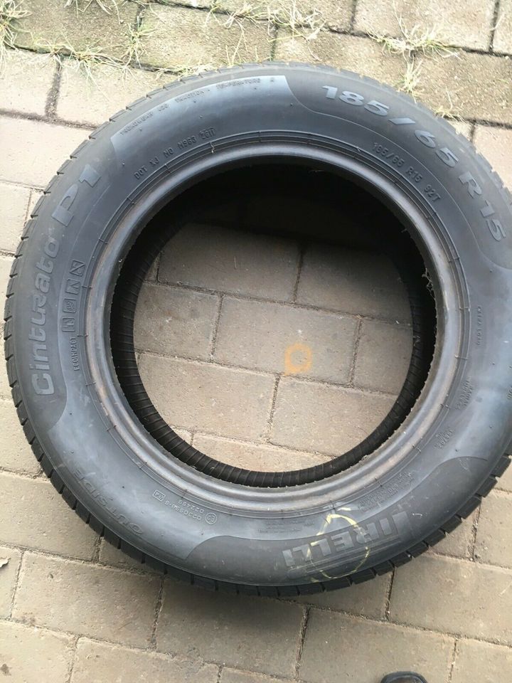 1 Reifen 185/65 R15 Pirelli in Hamburg