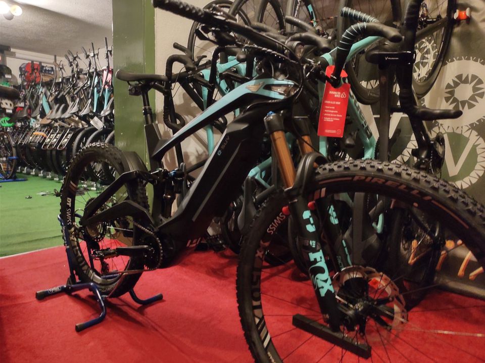 Bianchi E-SUV Adv. Fox38/ShimXTR mit Sonderausstattung neu- Sonderpreis  ! in Gießen