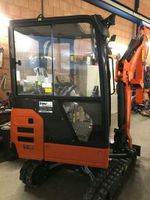 Minibagger mieten 1,9 t Hitachi ZX19 Nordrhein-Westfalen - Warburg Vorschau