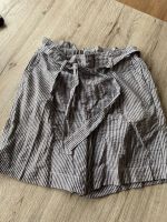 Damen Bermuda Hose kurz Sommer Gr. 40/42 Düsseldorf - Benrath Vorschau