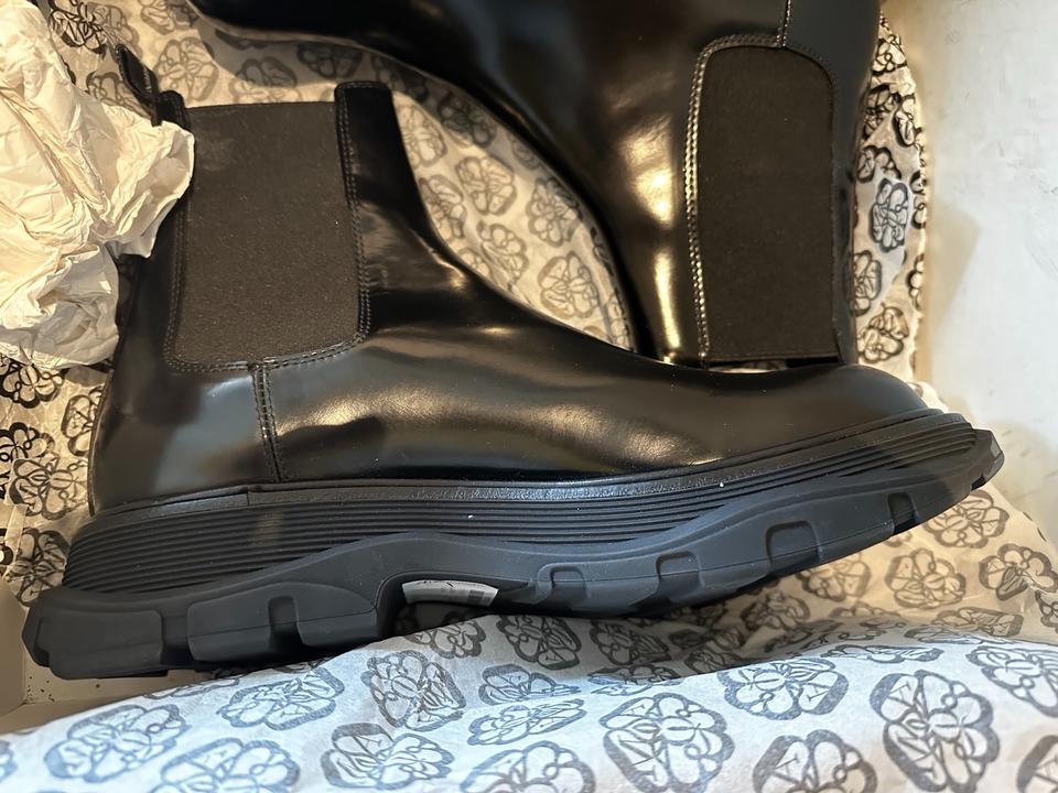 Alexander mcqueen boots mens hotsell