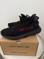 Adidas Yeezy Bred V2 43 1/3 Burglesum - St. Magnus Vorschau