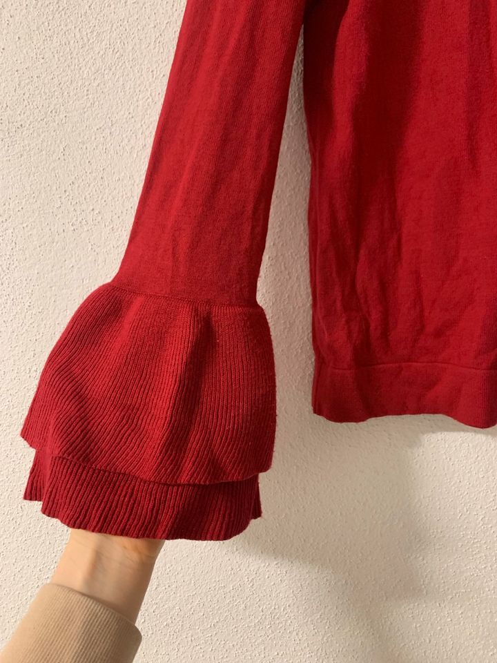 Pullover rot in Niederkirchen
