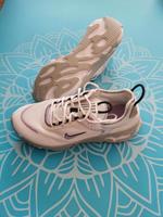 *Brandneue*  Nike Knackige React 38,5 Sportschuhe Hessen - Naumburg  Vorschau