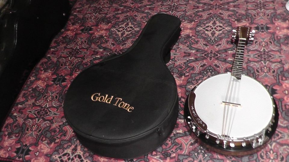 Mandolin-Banjo Gold Tone (Banjo Mandoline, Mandolinen Banjo) in Waging am See