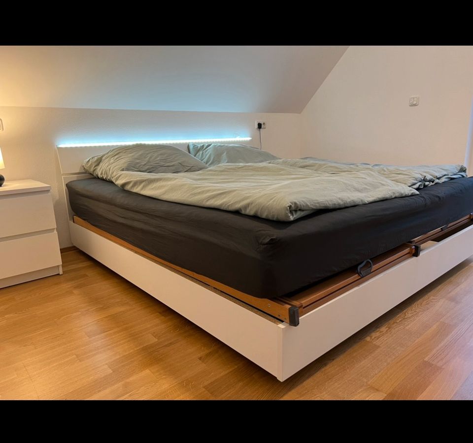 Modernes Doppelbett, 180x200 inkl. Markenlattenrost in Germering
