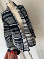 Tommy Hilfiger  Cardigan Jacke Gr.164 Marine Klassisch Kombi Nordrhein-Westfalen - Witten Vorschau