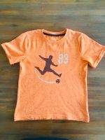 Kinder T-Shirt Fußball orange Gr. 122 Sachsen - Oelsnitz/Erzgeb. Vorschau