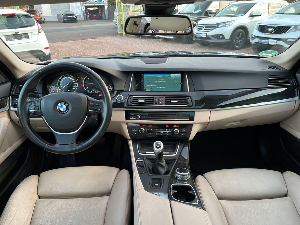 BMW Touring 520d Luxury *Navi*Memory*Kamera*PDC*AHK* in Waltershausen