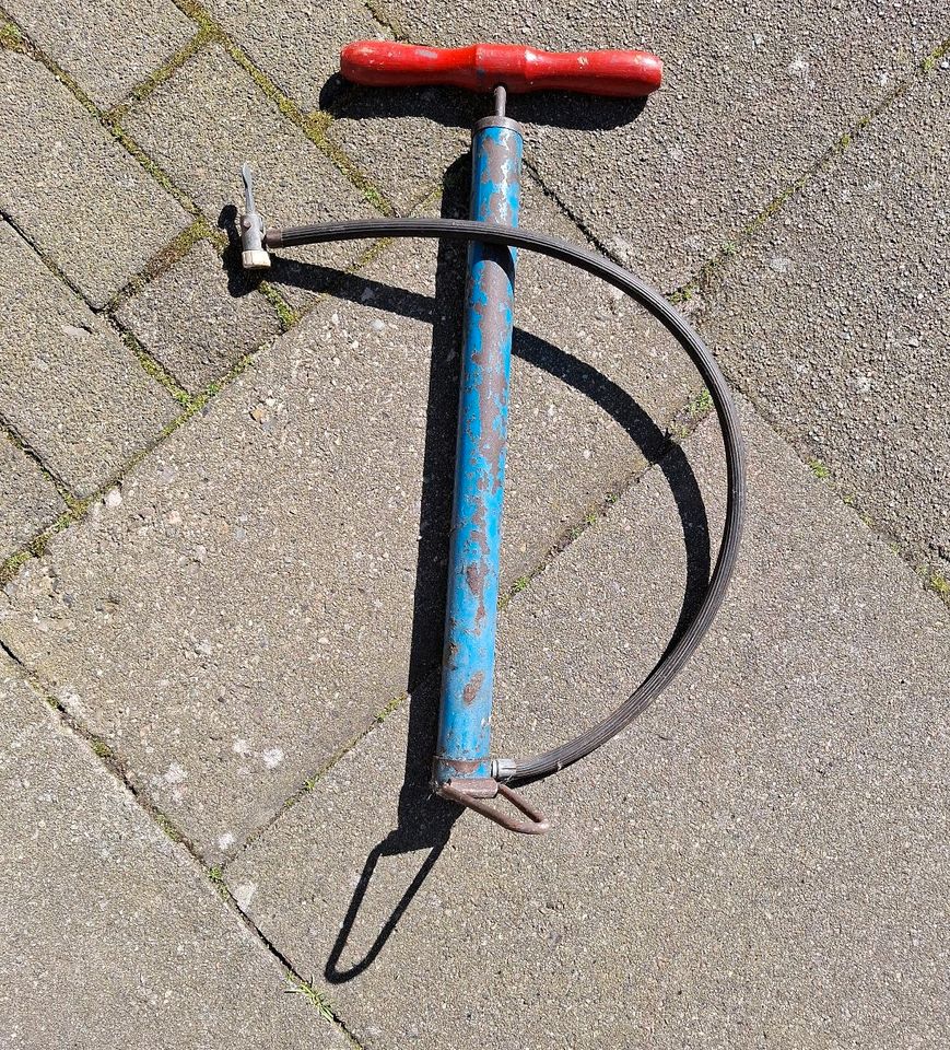 Fahrradpumpe manuell in Pahlen