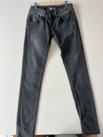 Jeans LTB Julita grau 27/30 guter Zustand, Stretch Nordrhein-Westfalen - Grefrath Vorschau