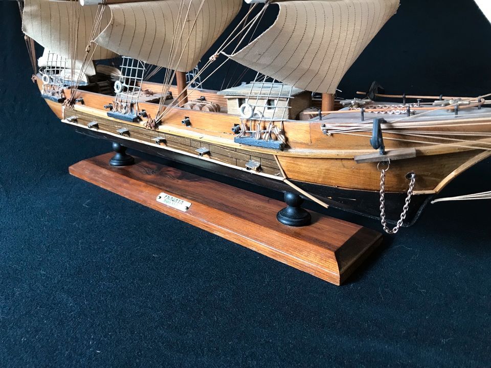 Historisches Schiffsmodell Fragata Siglo XVIII, Segelschiff in Bruck