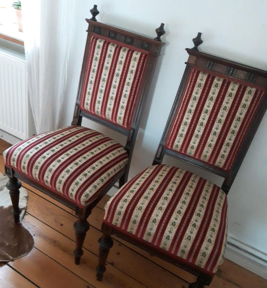 2 Antike Stühle in Schwarmstedt