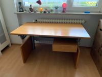 Schreibtisch mit Schrägstellfunktion Vollholz Baden-Württemberg - Esslingen Vorschau