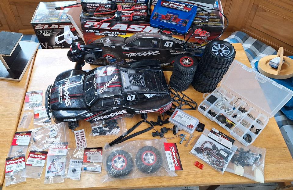Traxxas Slash 1/10 4x4 TSM, Link, viel Zubehör RC Auto, RC Car in Mallersdorf-Pfaffenberg