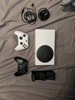 X Box Series S + 2 Controller Eimsbüttel - Hamburg Niendorf Vorschau