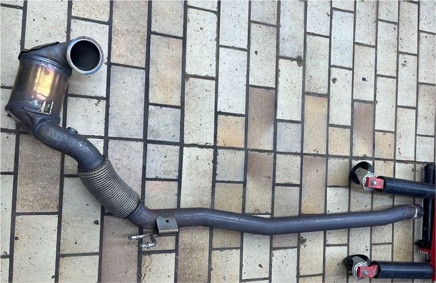 Audi S3 8V FL Limo original Downpipe in Bad Steben