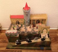 Antike Ritterburg mit Figuren Ritter Timpo Toys Britains Deetail Baden-Württemberg - Erolzheim Vorschau
