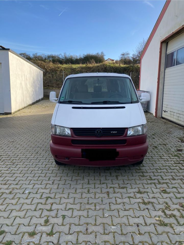 VW T4 Caravelle in Münstermaifeld