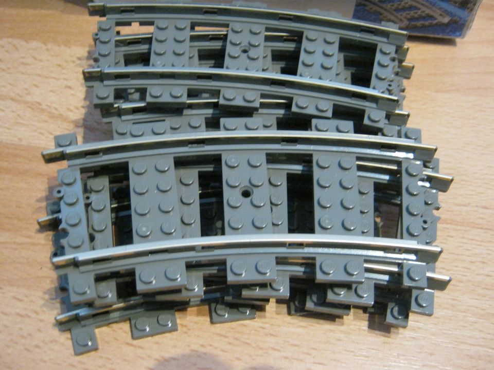 Lego 4520 Eisenbahn 9 V - 1 Packung gebogene Schienen in Kirchlengern