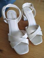 Sandalen aus Kunstleder Größe 39 Rheinland-Pfalz - Irrel Vorschau